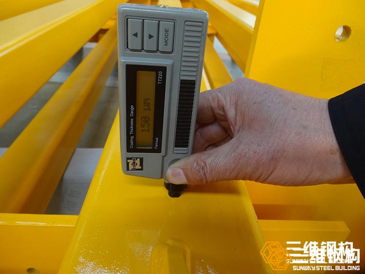 鋼構件涂油漆防腐